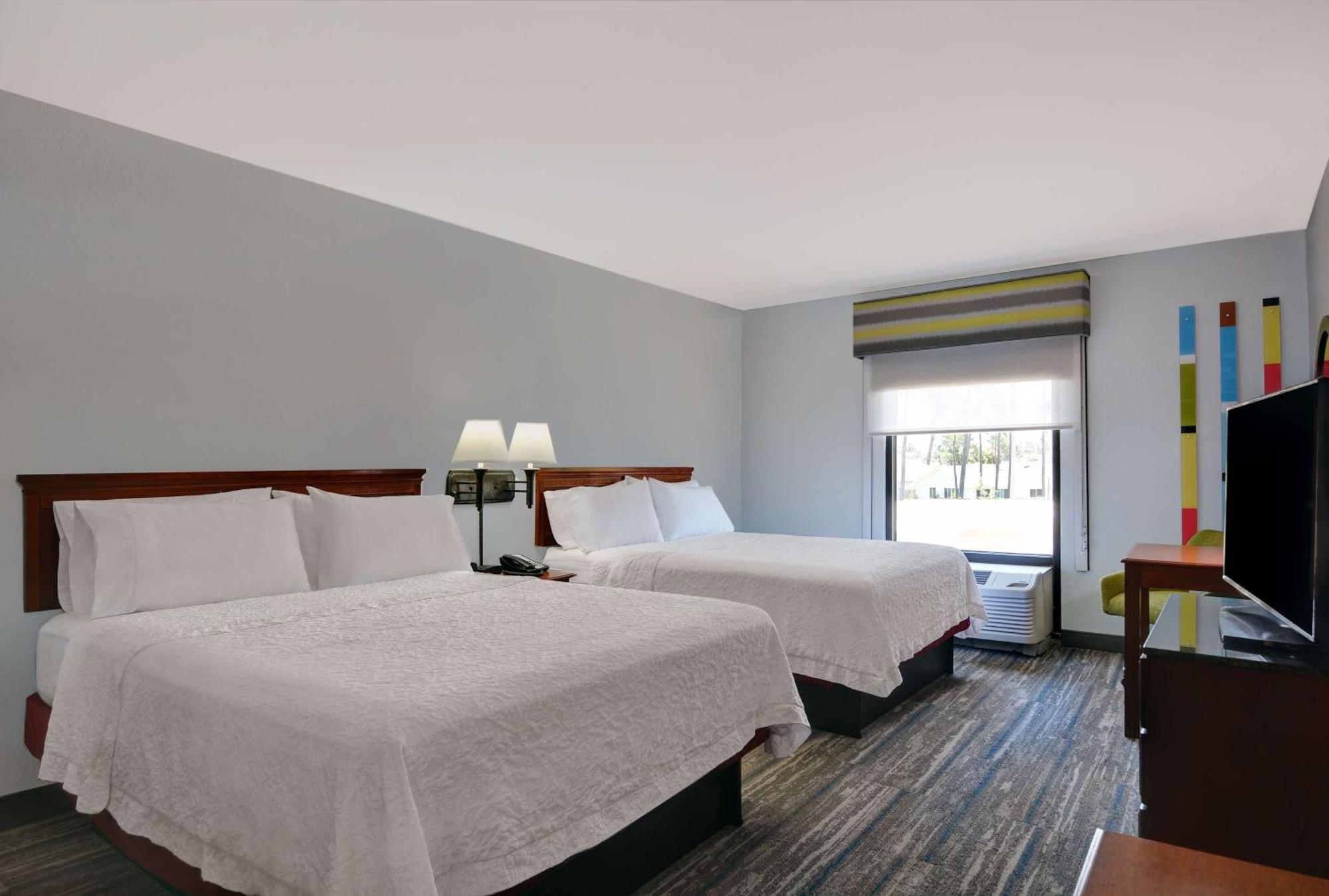 Hampton Inn By Hilton Panama City Beach Upper Grand Lagoon Exterior foto