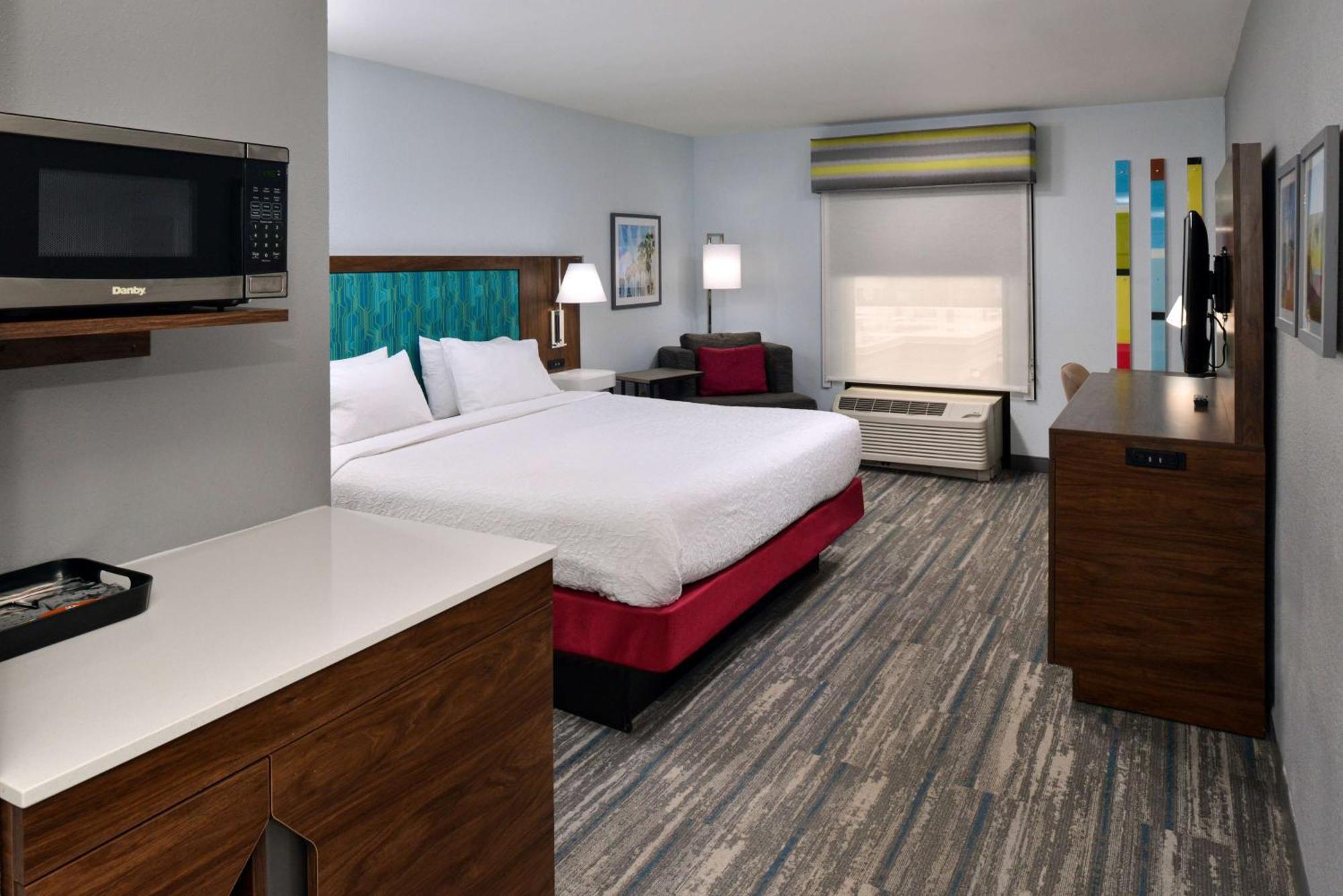 Hampton Inn By Hilton Panama City Beach Upper Grand Lagoon Exterior foto