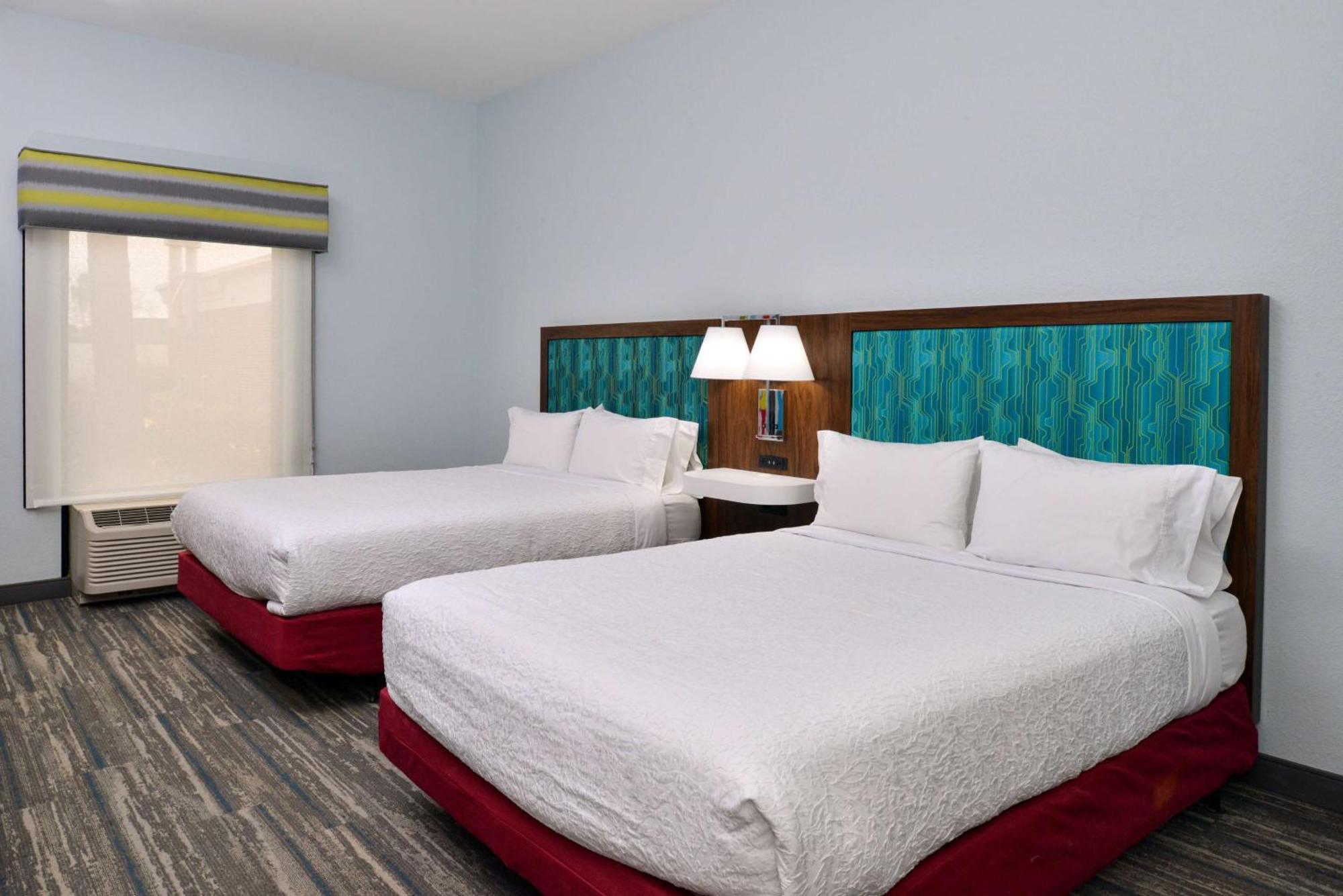 Hampton Inn By Hilton Panama City Beach Upper Grand Lagoon Exterior foto