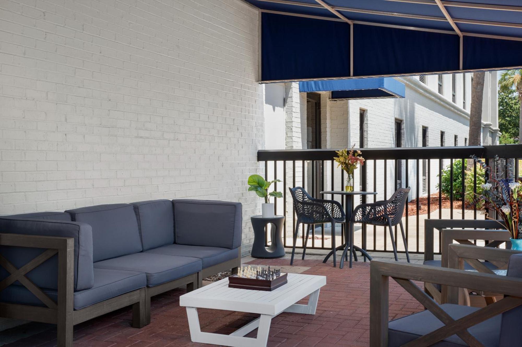 Hampton Inn By Hilton Panama City Beach Upper Grand Lagoon Exterior foto